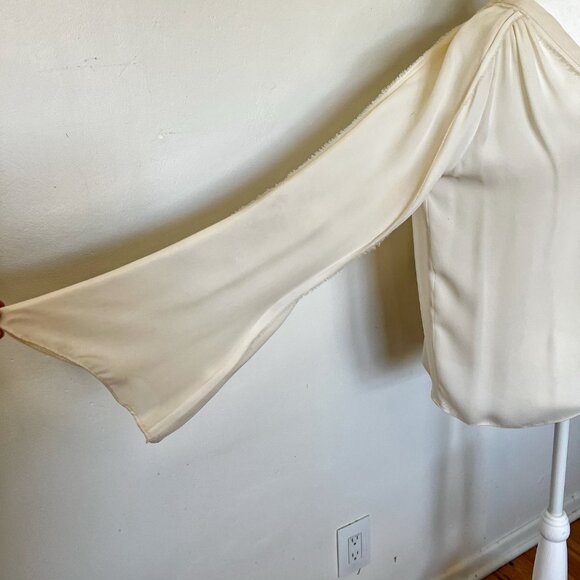 Elizabeth & James 100% Silk Blouse Cream V Neck Quiet Luxury Cottagecore Chic S - Picture 11 of 13